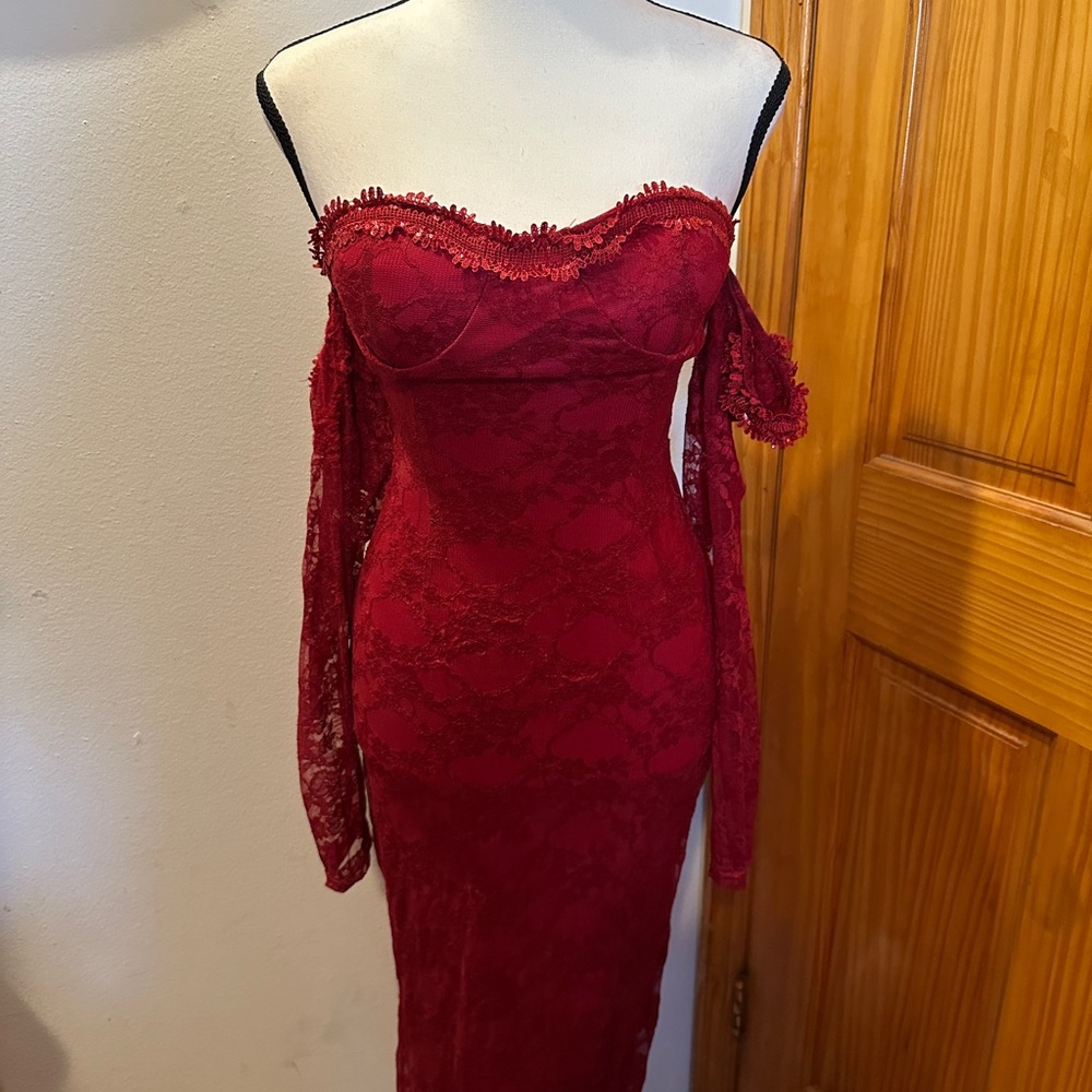 Elegant Red Lace Off-Shoulder Dress